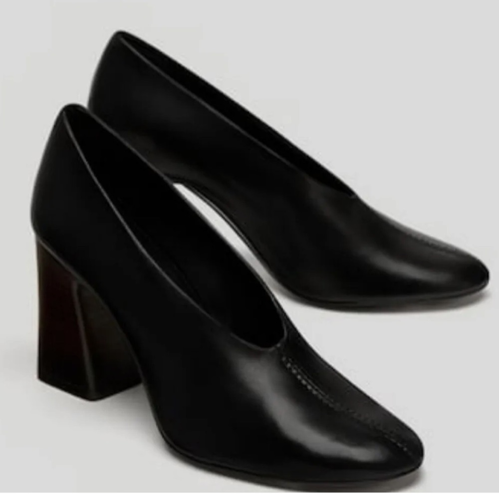Zara V Vamp Seam Black Leather Block Heels Shoes size EU 41 / US 10.5